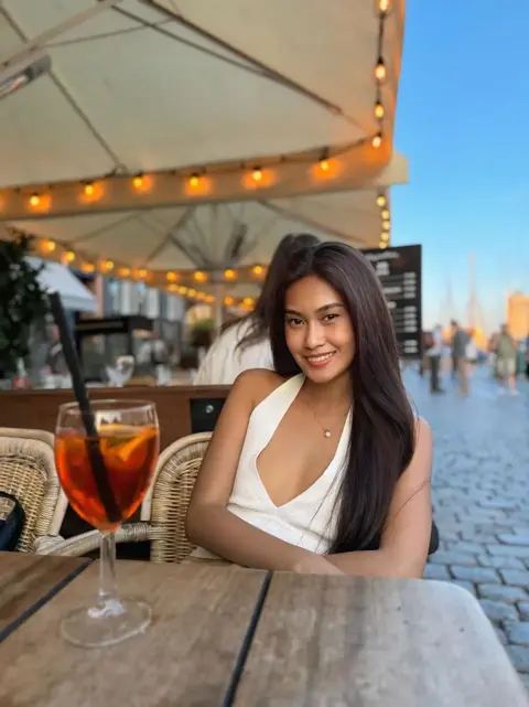Schattige Chloe uit Manilla