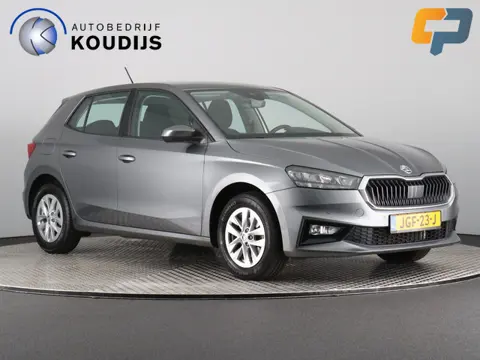 Škoda Fabia 1.0 TSI Business Edition (Stoelverw. / Camera / Navi / Draadloos carplay / Keyless)
