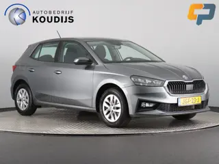 Škoda Fabia 1.0 TSI Business Edition (Stoelverw. / Camera / Navi / Draadloos carplay / Keyless)