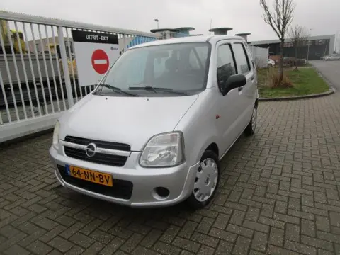 Opel Agila 1.0-12V Essentia
