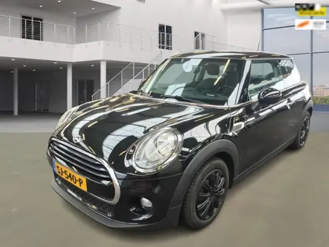 Mini Mini 1.5 Cooper Salt Business / NL prijs 7999 / Auto rijdt prima
