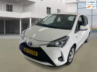 Toyota Yaris 1.5 Hybrid Design Sport / APK / Auto rijdt prima