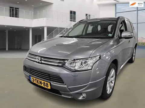 Mitsubishi Outlander 2.0 PHEV Instyle / AUTO RIJDT GOED