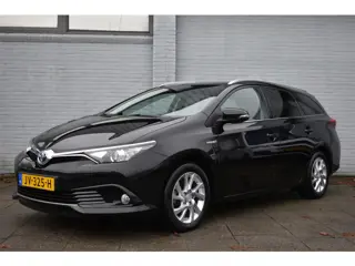 Toyota Auris 1.8 Hybrid Trend Automaat 136pk | Panoramadak | Climate-Controle | Navigatie |