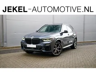 BMW X5 xDrive45e High Executive M-Sport Massage stoelen, Stoelventilatie, Sky Lounge dak, Merino lee