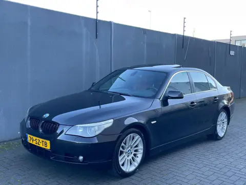 BMW 5-serie 525i AUTOMAAT/RIJDT GOED/LEER/SCHUIFDAK/XENON!!!