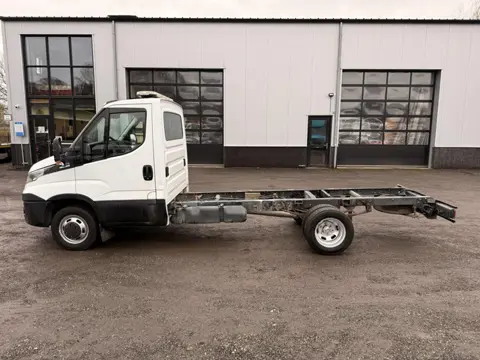 Iveco Daily 40C17 3.0 AUT Chassis Cabine N2 ( Koffer Pick-up open laadbak bakwagen)