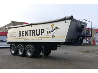 Kempf SKM 35/3 | Tipper/Kipper | Isolated | 2014 | BPW Axles | Lift Axle | Alcoas | Toolbox | German