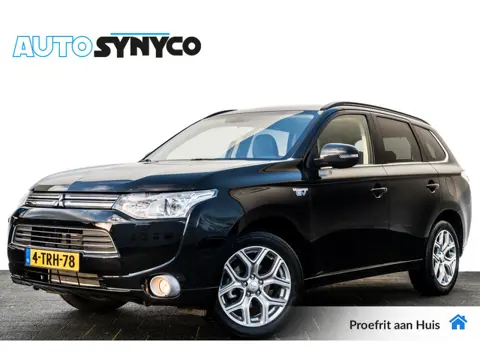 Mitsubishi Outlander 2.0 PHEV Executive Edition | 4 WD | Trekhaak | Camera | Navi | Clima | Cruise