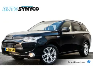 Mitsubishi Outlander 2.0 PHEV Executive Edition | 4 WD | Trekhaak | Camera | Navi | Clima | Cruise