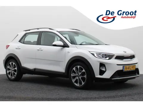 Kia Stonic 1.0 T-GDi DynamicLine Camera, Apple Carplay, Navigatie, Cruise, PDC, 17"