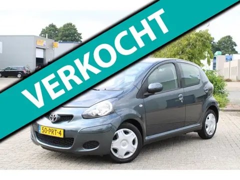 Toyota Aygo 1.0-12V Comfort Navigator l 5 DRS l APK 08-2021