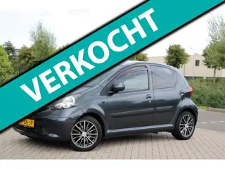 Toyota Aygo 1.0-12V + 5-Deurs l Elek Pak l Stuurbekr l NAP