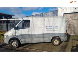Mercedes-Benz Sprinter 208D 312D 1999 MANUEEL SHORT GERMANY CAR