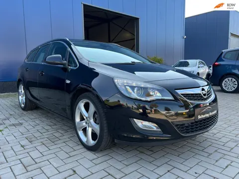 Opel Astra Sports Tourer 1.4 Turbo Cosmo / NAVI / CLIMATE / CRUISE / PDC / STOELVERWARMING MODELJAAR