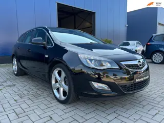 Opel Astra Sports Tourer 1.4 Turbo Cosmo / NAVI / CLIMATE / CRUISE / PDC / STOELVERWARMING MODELJAAR