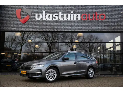 Škoda Octavia Combi 1.5 TSI MHEV Business Edition , Panoramadak, Stuur/stoelverwarming,