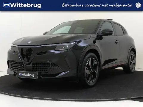 Alfa Romeo Junior Elettrica Speciale 54 kWh | Schuifdak | Elek. Achterklep | Sabelt Sport Stoelen  |