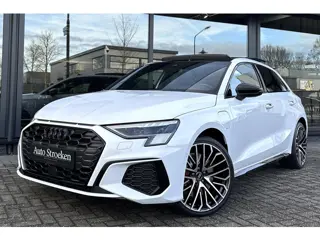 Audi A3 Sportback 45 TFSIe S-Line Black Pano Leder Matrix B&O Sfeer