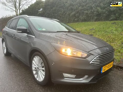 Ford Focus Wagon 1.5 TDCI Titanium - Navi - Clima - Cruise