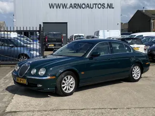 Jaguar S-Type 2.5 V6 AUTOMAAT 200 PK Executive, AIRCO(CLIMA) IJSKOUD, CRUISE CONTROL, LEDER INTERIEU