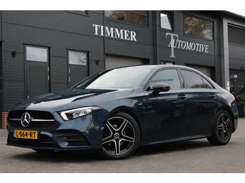Mercedes-Benz A-Klasse 180 Business Solution AMG Night Edition - Sfeerverlichting - Achteruitrij cam