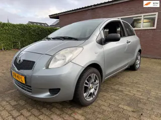 Toyota Yaris 1.0 VVTi + Airco apk 11-12-2026 elektrisch pakket