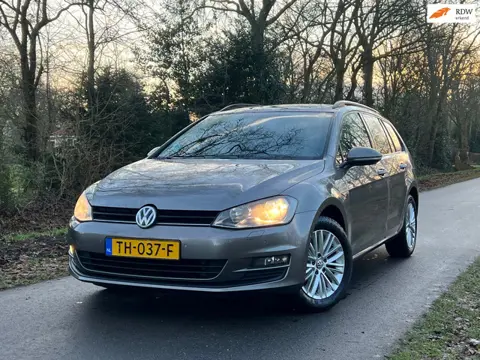 Volkswagen Golf 1.2 TSI CUP Edition | Clima + Stoelverwarming + Goed onderhouden Nu € 5.950,-!!!