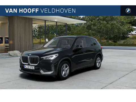 BMW X1 xDrive25e M Sport Automaat / Panoramadak / Trekhaak / Sportstoelen / Achteruitrijcamera / Sto