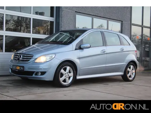 Mercedes-Benz B-Klasse 200 136 Pk All Seasons Trekhaak Parkeersensoren V+A