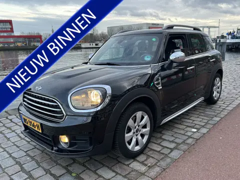 MINI Countryman 1.5 Cooper Salt navigatie airco/ecc keurige auto