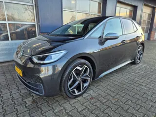 VOLKSWAGEN ID.3 FIRST PLUS 58 KWH, BTW auto, 204pk, Stoelverwarming, Camera, ALL IN PRIJS!