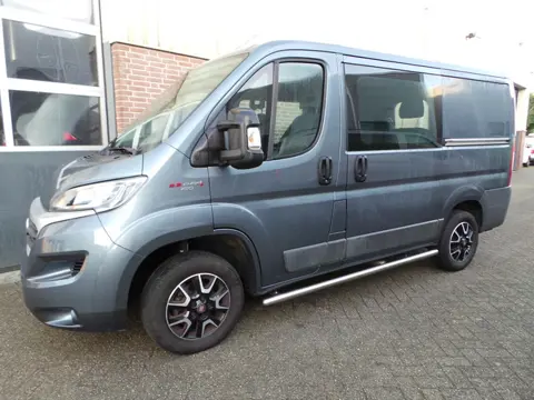 Fiat Ducato 30 2.3 MultiJet Aut. L1 Rolstoelvervoer met lift Airco,Cruis,Navi,Standkachel,2 Schuifde