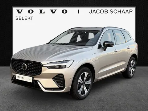 Volvo XC60 2.0 T6 Plug-in hybrid AWD Plus Dark / Panoramadak / elektr. stoelen met geheugen / trekha