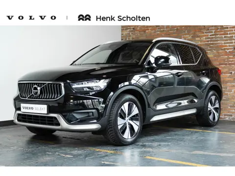 Volvo XC40 B4 Automaat Inscription | Verwarmbare voorstoelen en achterbank | Verwarmbaar stuurwiel |
