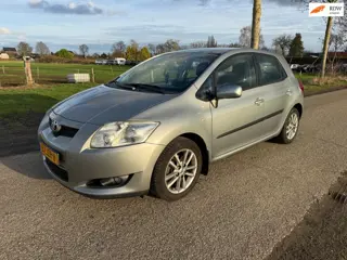 Toyota Auris 1.6-16V Dynamic Automaat