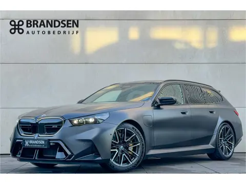BMW 5 Serie Touring M5 Mat-Keramisch-M Drivers Pack-Pano-Trekhaak-21"