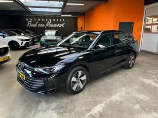 VOLKSWAGEN PASSAT 1.5 ETSI Camera / all-Season banden / stoelverwarming 