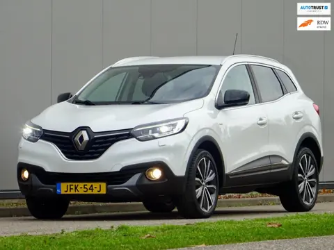 Renault KADJAR 1.2 TCe Bose // PEARL-WHITE / 19inch / LEER /