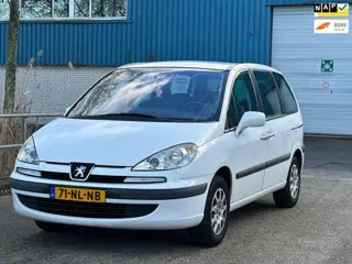 Peugeot 807 2.2 SR 7 persoons Airco! schuifdeuren 1 jaar APK 169.500 KM NAP!