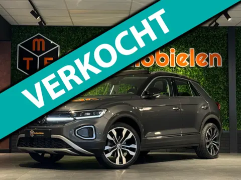 Volkswagen T-Roc 1.5 TSI Sport IQ.Drive |PANO|150PK|BEATS|BOMVOL