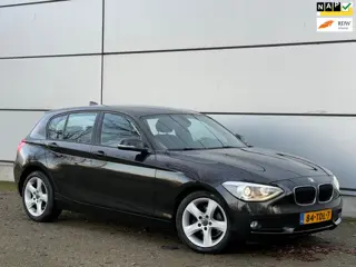 BMW 1-serie 116i Business+ Led |Navi |Xenon |Trekhaak |Cruise |Clima |Lmv |Nap |Boekjes