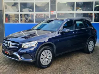 Mercedes-Benz GLC-klasse 350e 4MATIC Benzine-Hybride/ Automaat / Wegklapbare trekhaak / Navigatie / 