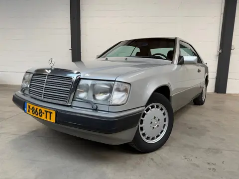 Mercedes-Benz 230 CE C124 Coupe |Automaat| |Stoelverwarming|