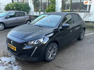 Peugeot E-208 EV Allure 50 kWh/ Dealer onderhouden
