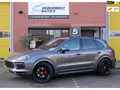 Porsche Cayenne 3.0 E-Hybrid. pano. sportchrono. memory. luchtvering