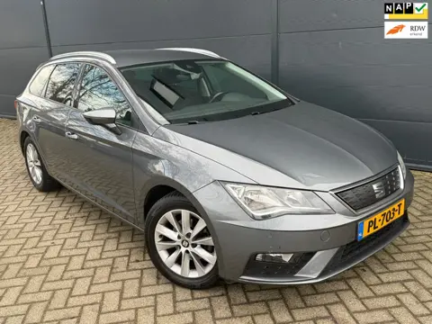 Seat Leon ST/Automaat/Navi/carplay/psrkeer sensoren voor en achter/led lamp/ 1.0 EcoTSI Style Busine