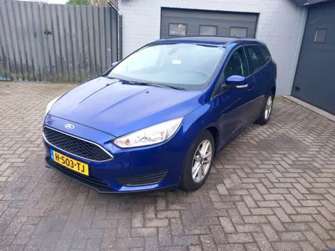 Ford Focus Wagon 1.0 Lease Edition,Cruise control,Isofix,Climate control,Lichtmetalen velgen,Distr v