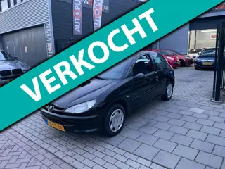 Peugeot 206 1.4 XT 2e Eigenaar! Automaat NAP APK 1 Jaar