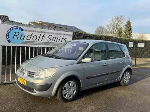 Renault Scénic 2.0-16V Privilège Comfort